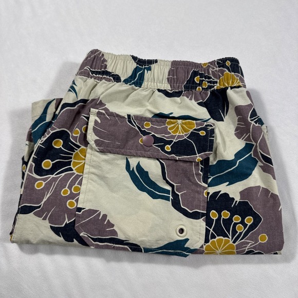 MARINE LAYER Swim Trunks Men L Cream Purple Floral Pull On Pockets Swimwear 5.5" - Picture 1 of 12